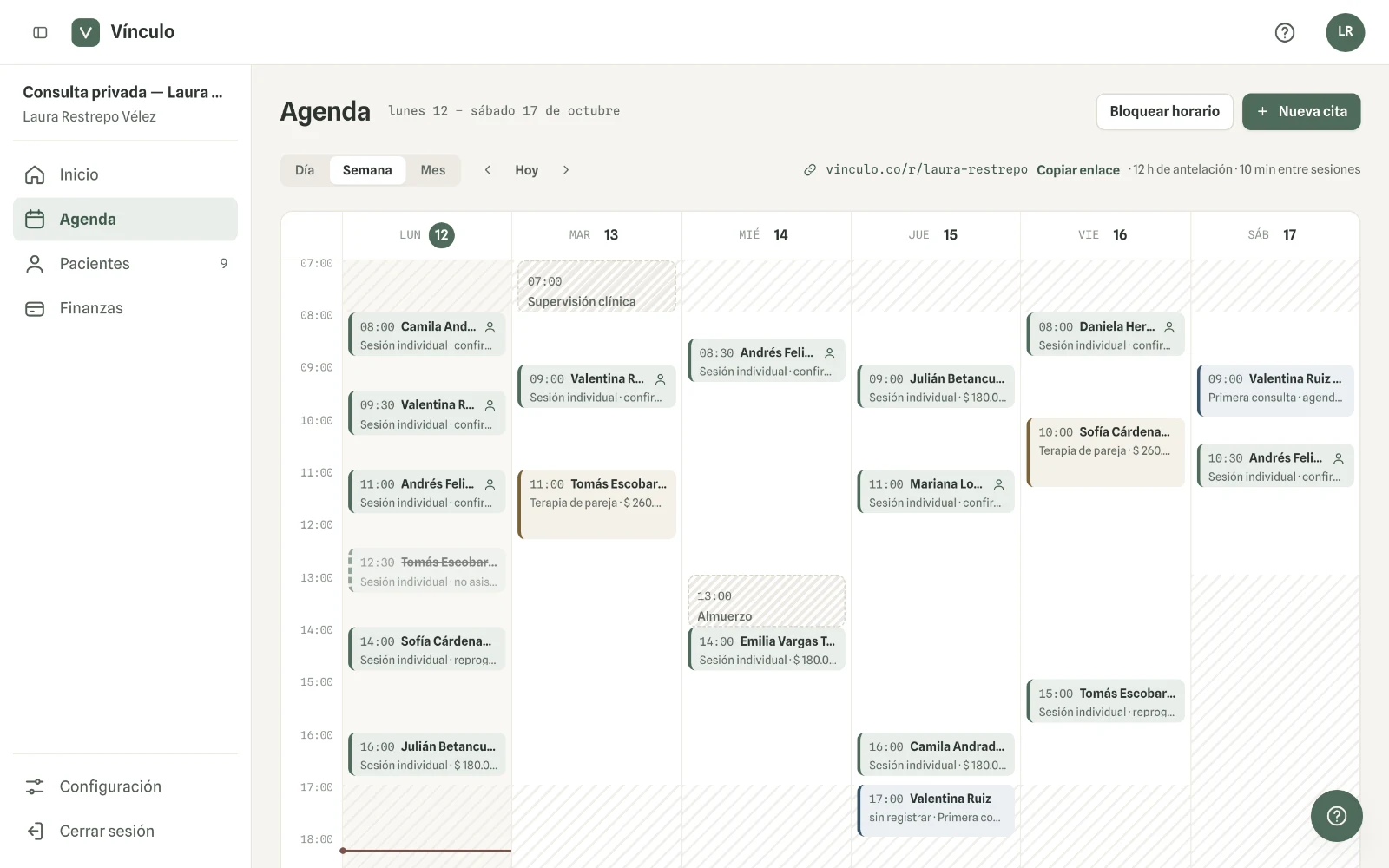 Captura en computador del paso 2: «Semana» muestra de lunes a sábado, con cada cita en su hora. Lo sombreado queda fuera de tu horario.