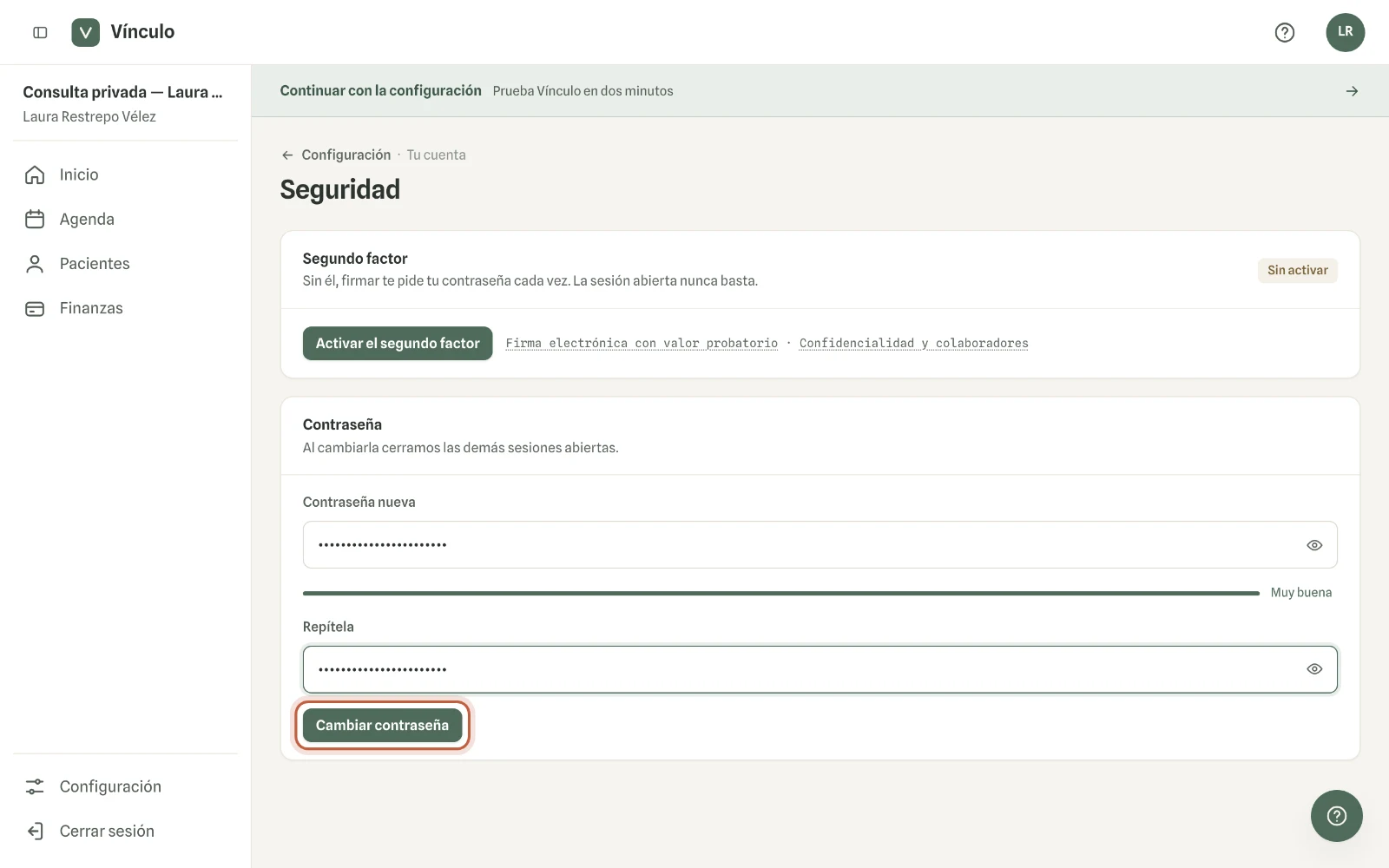 Captura en computador del paso 1: Entra a Configuración → Seguridad. En «Contraseña» escribe la nueva dos veces y haz clic en «Cambiar contraseña».