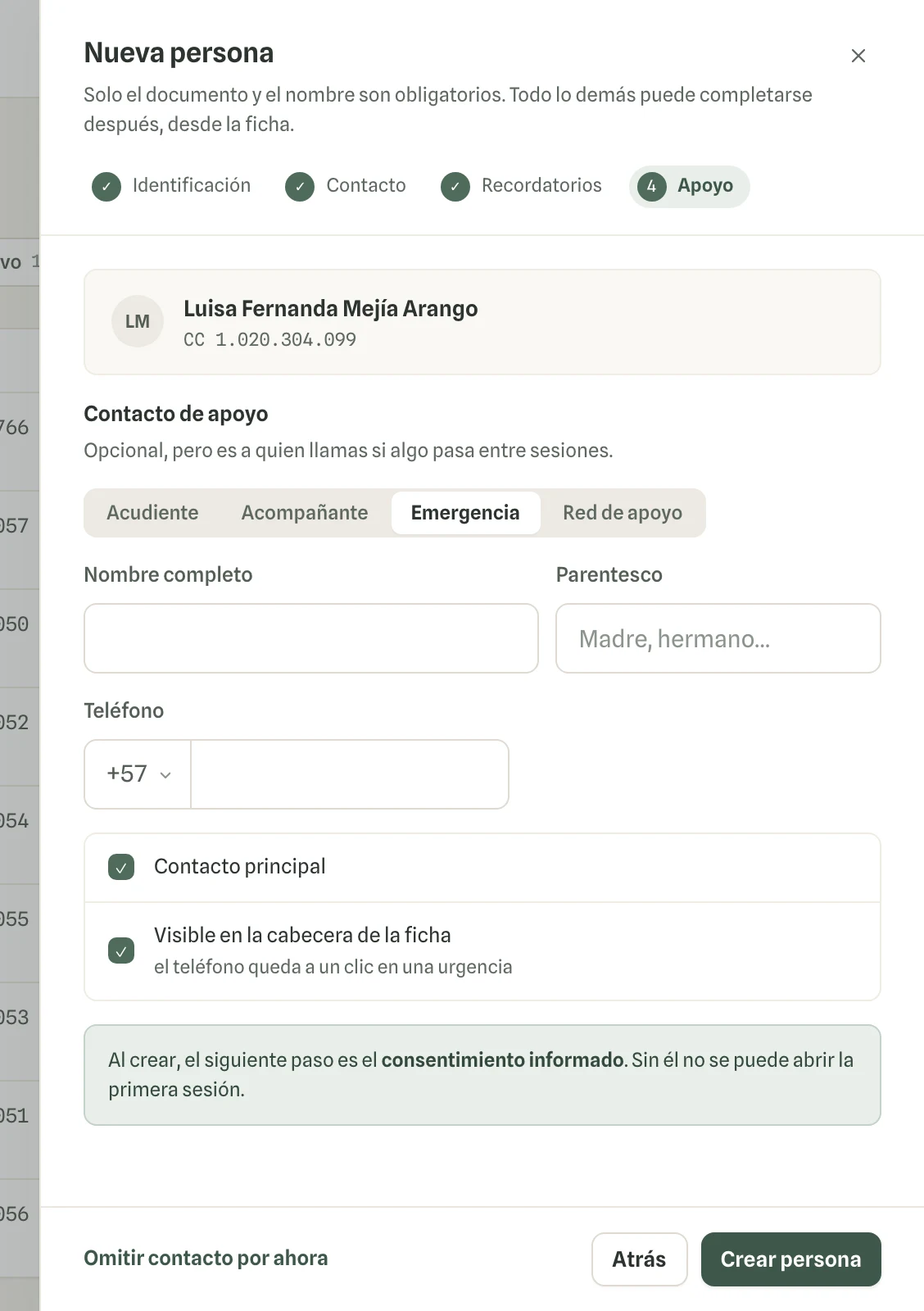 Captura en computador del paso 4: En «Apoyo», anota a quién llamarías si algo pasa entre sesiones, o haz clic en «Omitir contacto por ahora». Luego haz clic en «Crear persona».